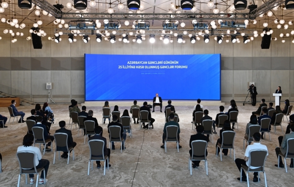 President Ilham Aliyev attends Youth Forum on 25th anniversary of Day of Azerbaijani Youth