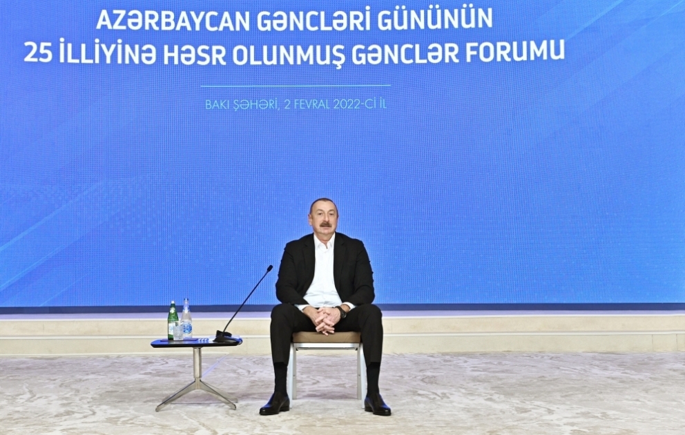 Prezident İlham Əliyev Azərbaycan Gəncləri Gününün 25 illiyinə həsr olunmuş Gənclər Forumunda iştirak edib