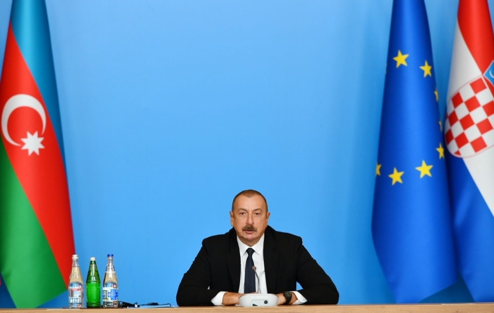 Bakıda Cənub Qaz Dəhlizi Məşvərət Şurası çərçivəsində nazirlərin VIII toplantısı keçirilir
Azərbaycan Prezidenti İlham Əliyev toplantıda iştirak edir