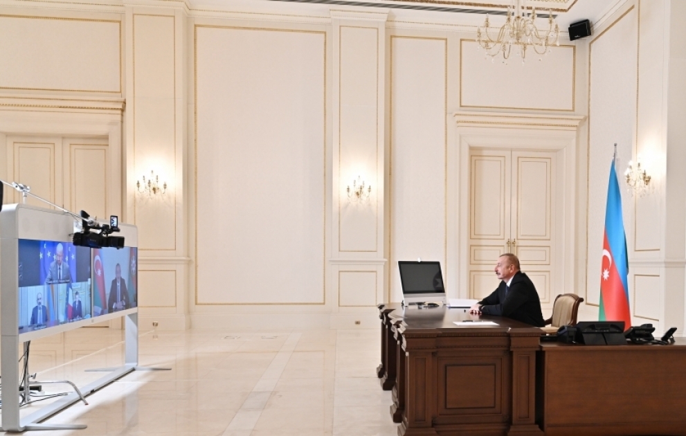 Le président azerbaïdjanais, le président français, le président du Conseil européen et le Premier ministre arménien ont tenu une visioconférence