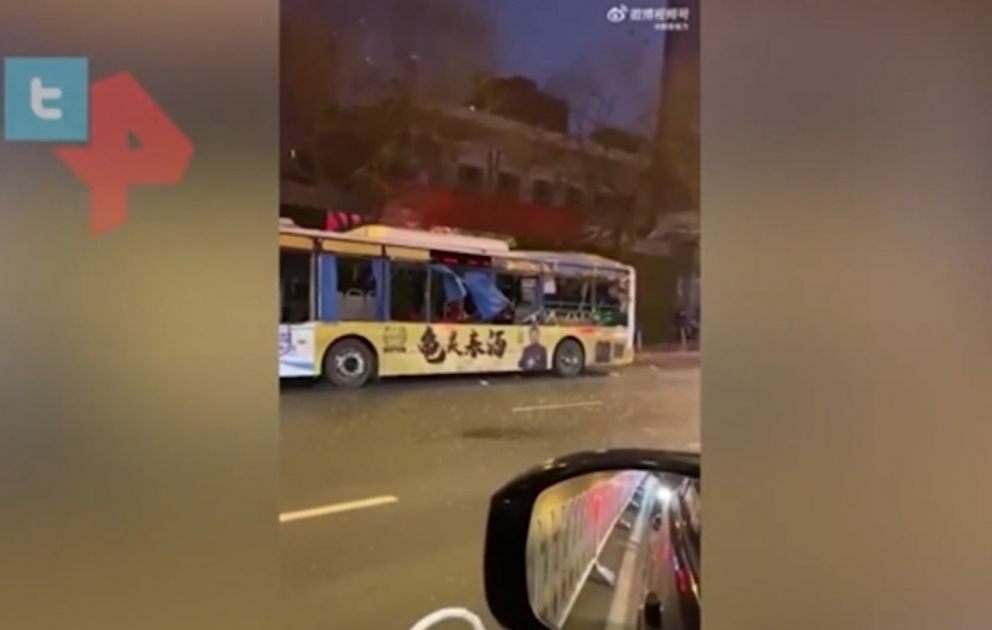Çində sərnişinlə dolu avtobusda güclü partlayış olub