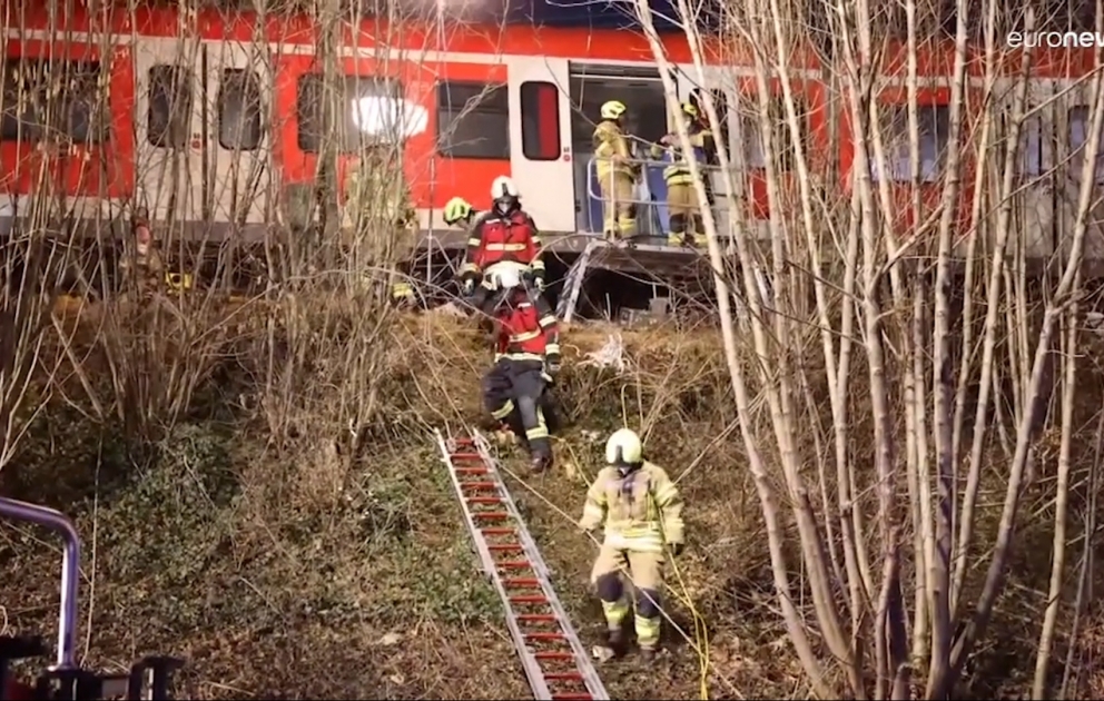One person killed after two passenger trains collide near Munich