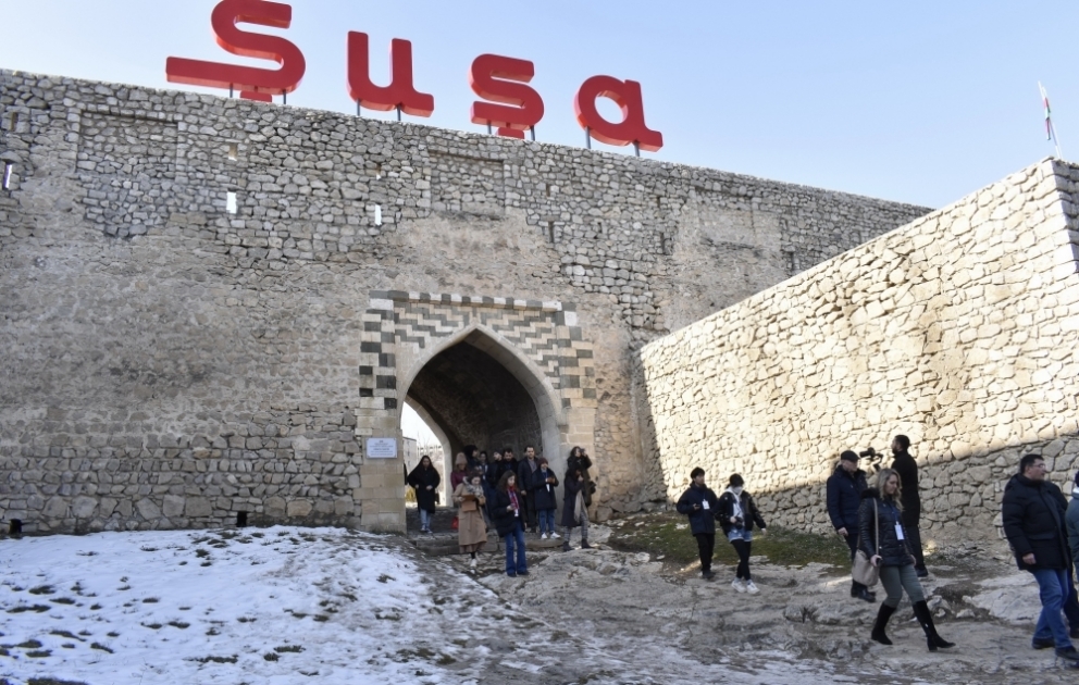 Beynəlxalq Multikulturalizm Qış Məktəbinin iştirakçıları Şuşa şəhəri ilə tanış olublar