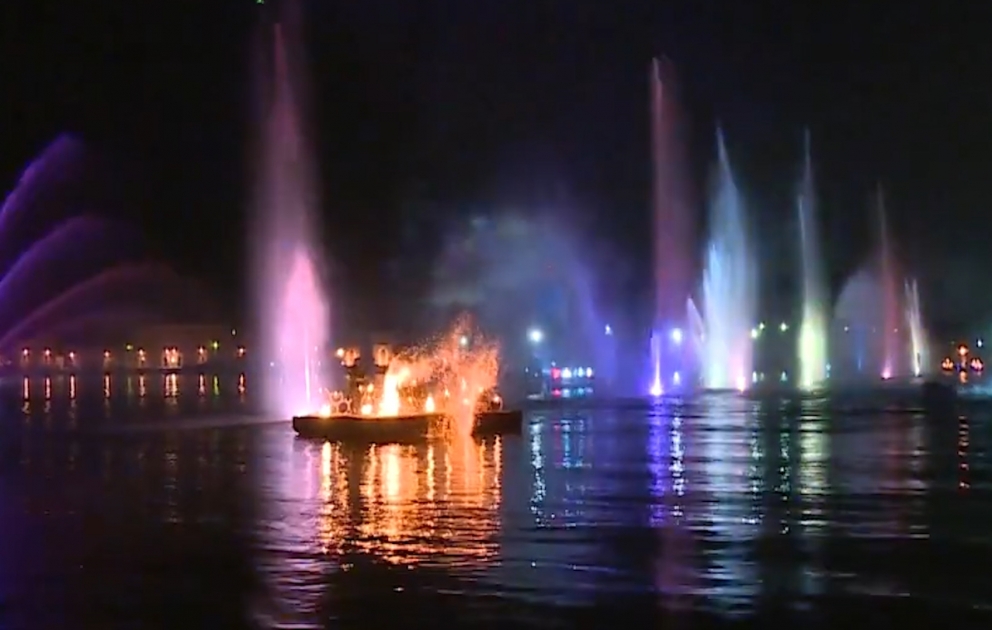 Venesiyada su festivalı keçirilib