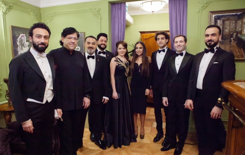 Les stars de la musique azerbaïdjanaise sur la scène à Moscou