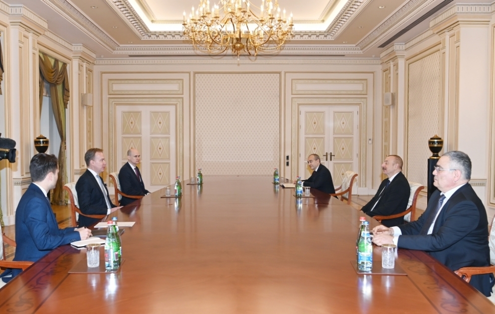 President Ilham Aliyev received delegation led by President of World Economic Forum