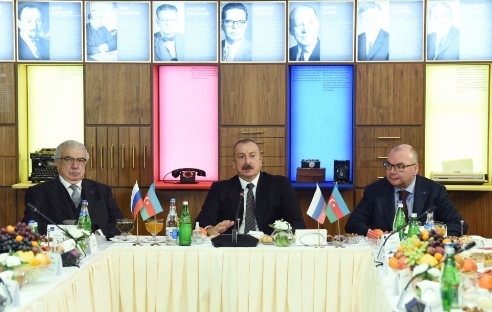 Moscou : le président Ilham Aliyev rencontre les chefs des principaux médias russes