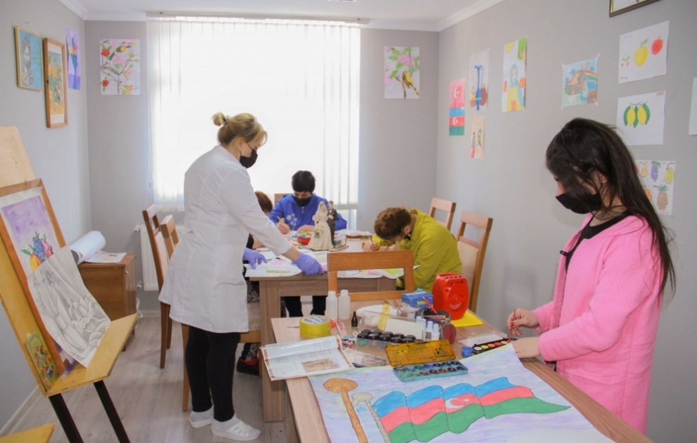 Əlilliyi yaranmış və sosial xidmətə ehtiyacı olan vətəndaşlar daim dövlətin diqqət mərkəzindədir