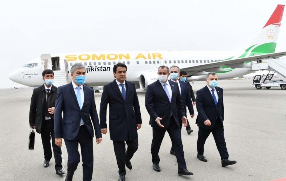 Vorsitzender der Nationalversammlung von Tadschikistan zu Besuch in Aserbaidschan