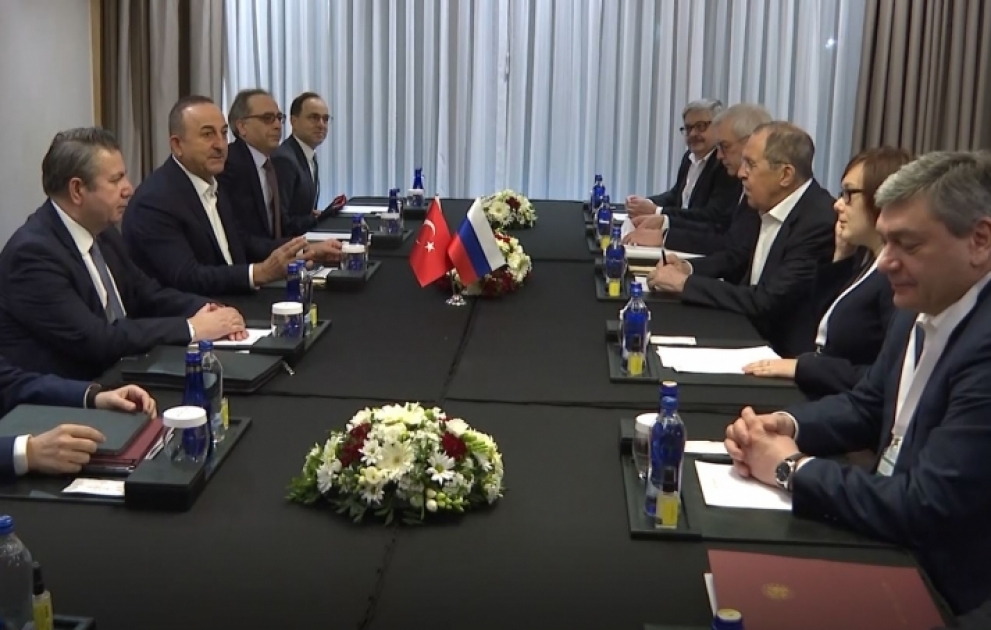 Türkiyə xarici işlər naziri Antalyada rusiyalı həmkarı ilə görüşüb