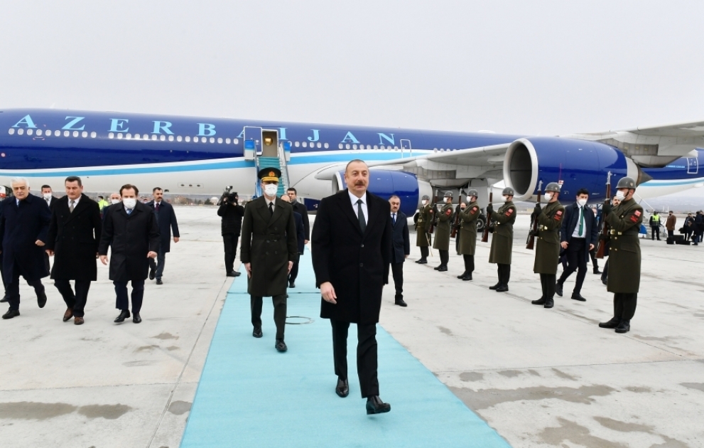 President Ilham Aliyev arrived in Turkiye for working visit