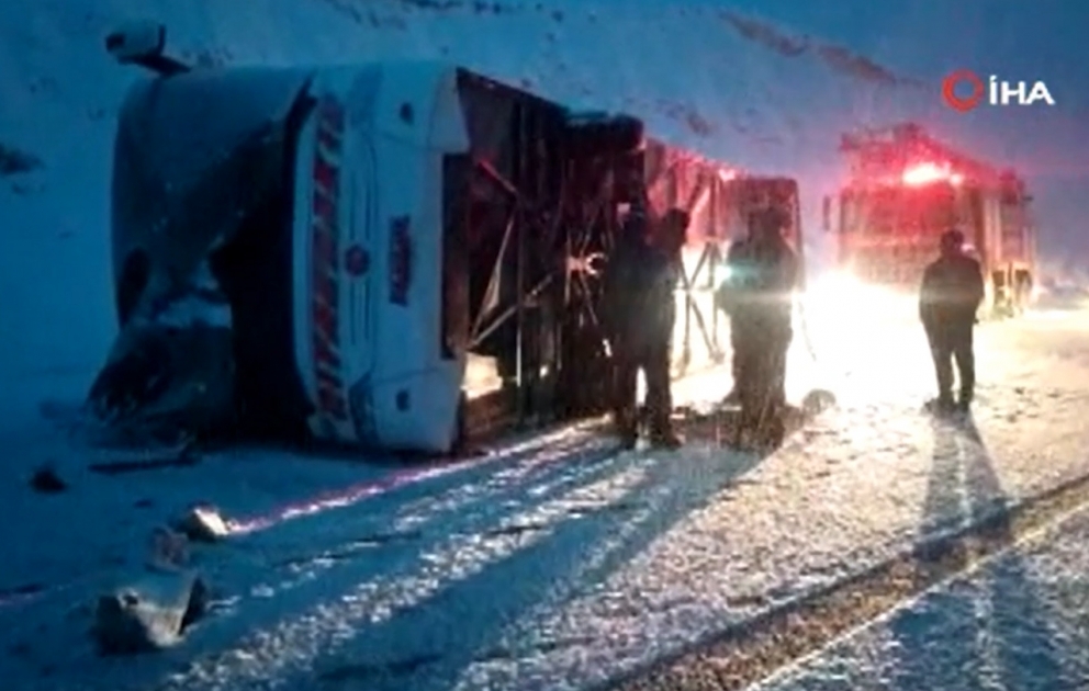 Sivasda dəhşətli yol qəzasında 36 nəfər yaralanıb