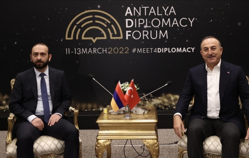 Antalyada Türkiyə və Ermənistan xarici işlər nazirləri arasında görüş olub