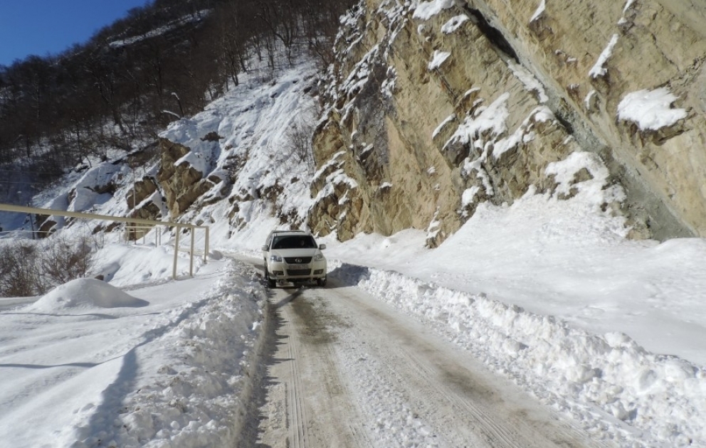Qubanın dağlıq kəndlərinə gedən yollar qardan təmizlənib