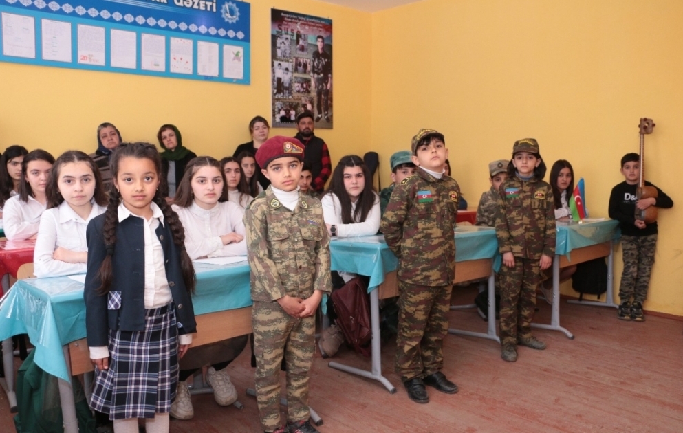 Классным комнатам школы села Беюк Бахманли Физулинского района присвоены имена шехидов