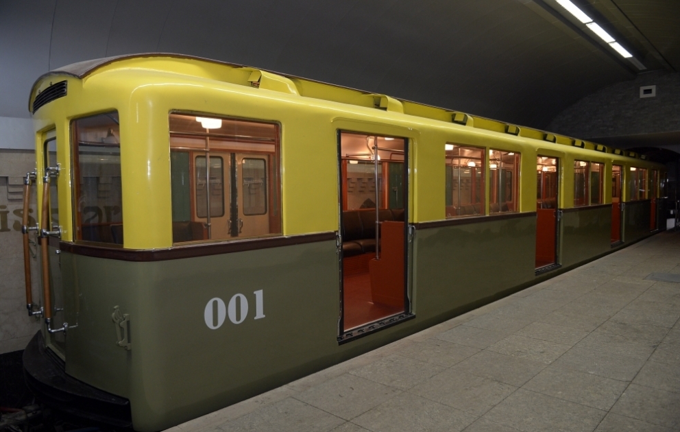 Metropolitendə yenidən retro vaqonlar nümayiş olunur