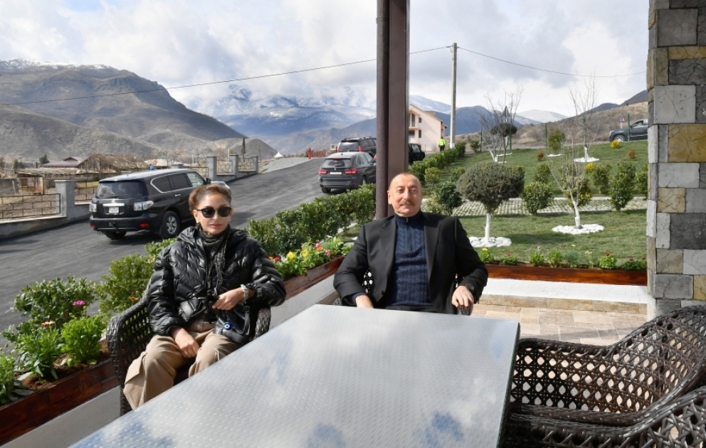 President Ilham Aliyev and First Lady Mehriban Aliyeva viewed restoration work carried out in individual house in Sugovushan settlement