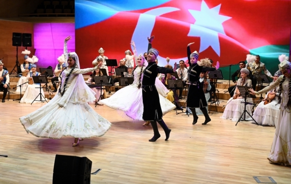 Ankarada türk dünyası sənətçilərinin iştirakı ilə təntənəli Novruz mərasimi keçirilib