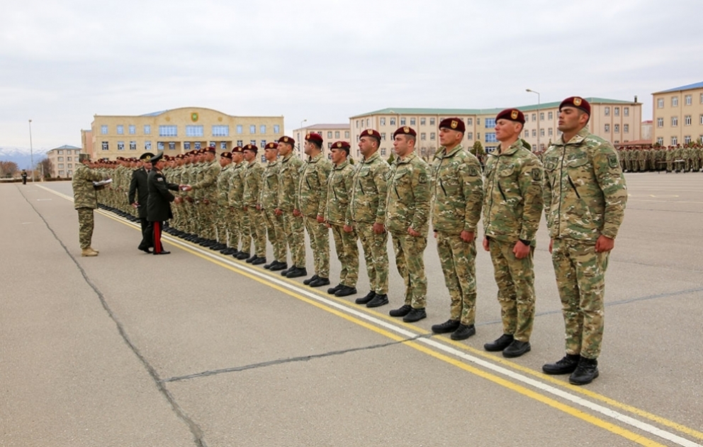Vətən müharibəsində iştirak etmiş hərbçilər təltif olunublar