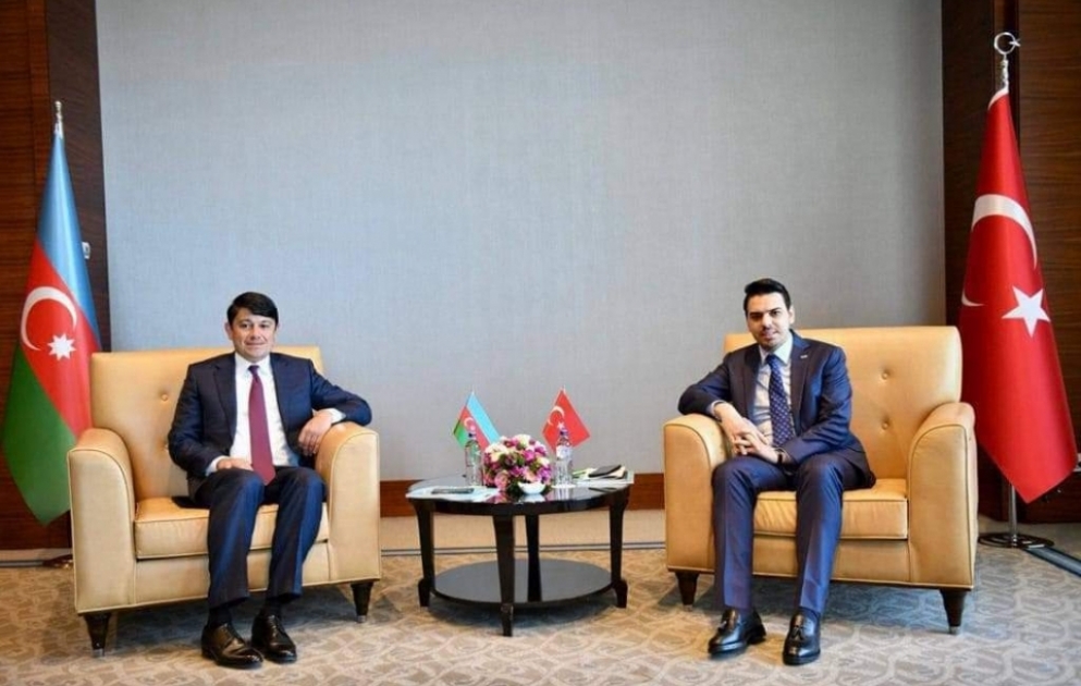Bursa Diaspor Forumu çərçivəsində keçirilən görüşlərdə Azərbaycan diasporunun inkişafından danışılıb
