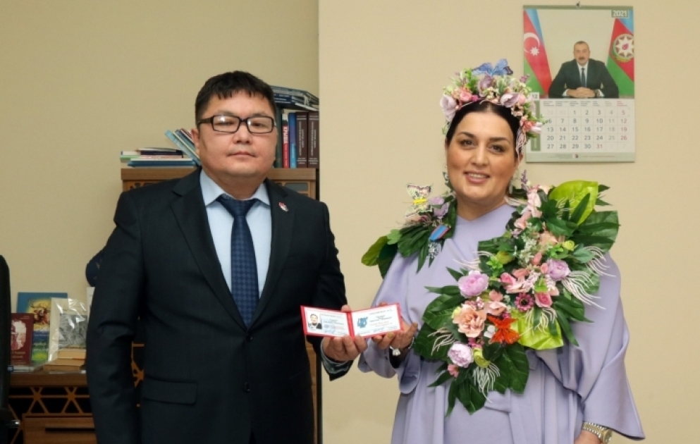 Azərbaycanlı bəstəkara Qırğızıstan Bəstəkarlar İttifaqının üzvlük vəsiqəsi təqdim olunub