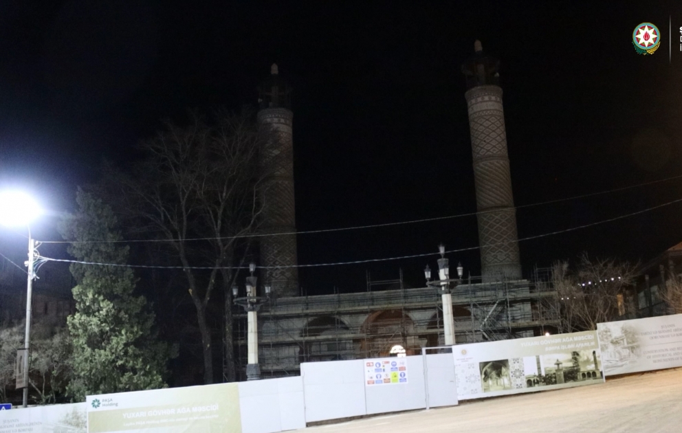 İmsak vaxtı Şuşadakı Yuxarı Gövhər ağa məscidində azan səsləndirilir