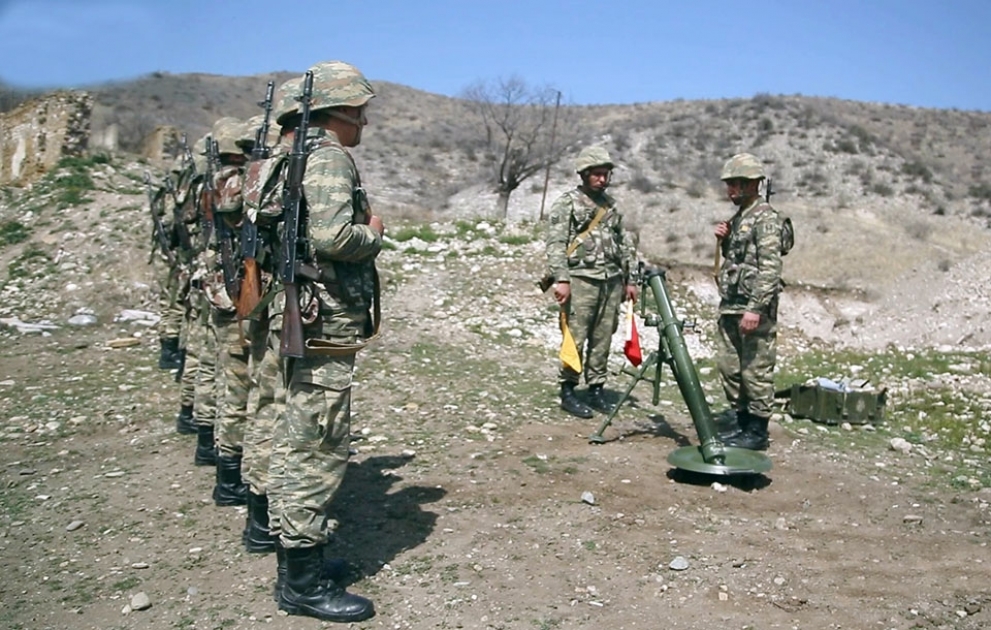 Azad edilmiş ərazilərdə artilleriyaçılarımızın bir günü