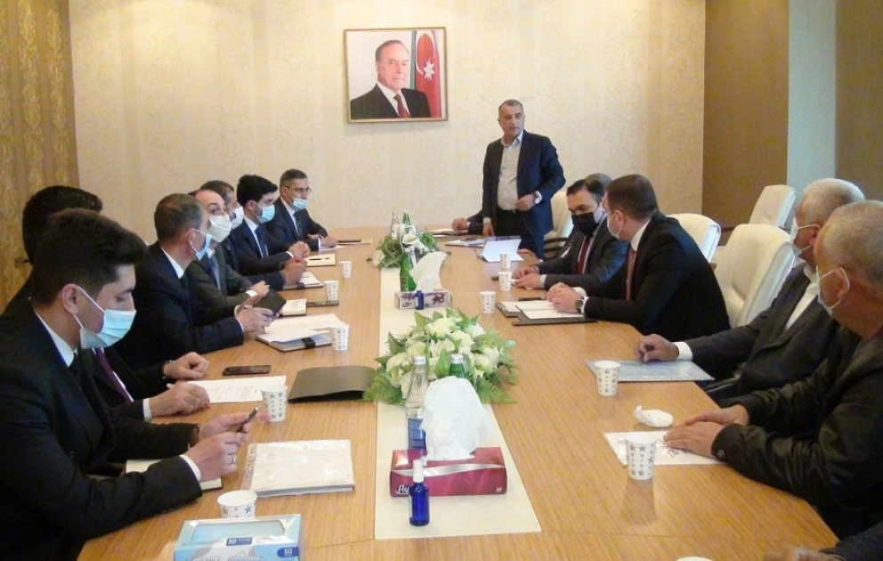 Çay məcralarından istifadə qaydalarının pozulması ekoloji problemə səbəb olur
