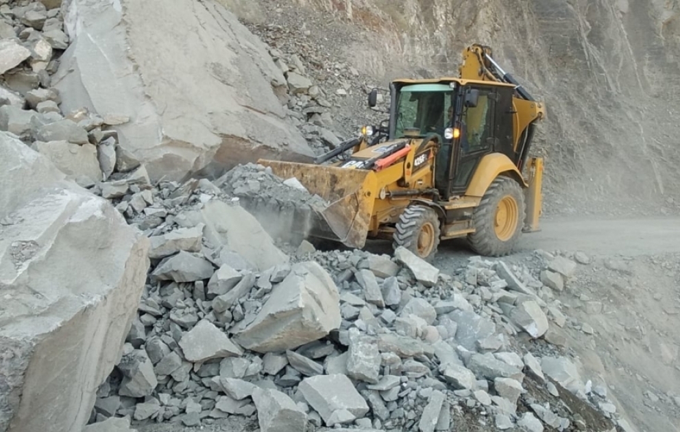 Niyaldağ silsiləsində daha bir torpaq uçqunu olub