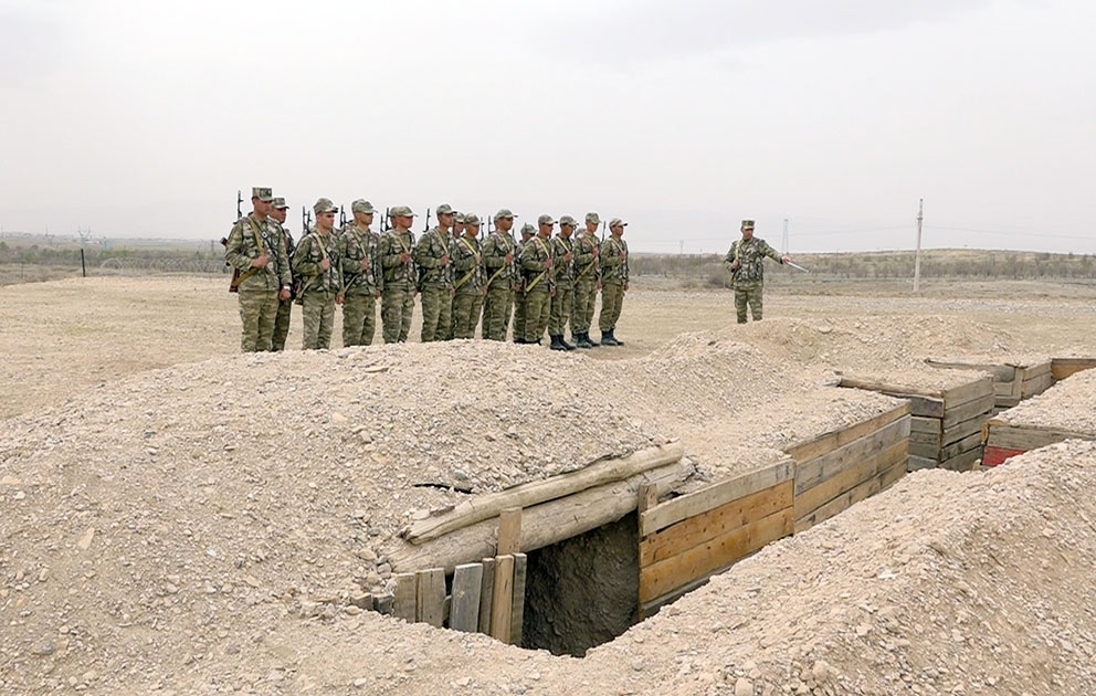 Əlahiddə Ümumqoşun Ordunun mühəndis bölmələrində praktiki məşğələlər keçirilir