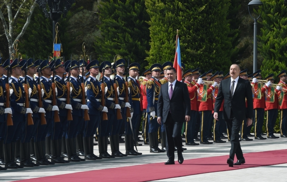 Qırğız Respublikasının Prezidenti Sadır Japarovun rəsmi qarşılanma mərasimi olub