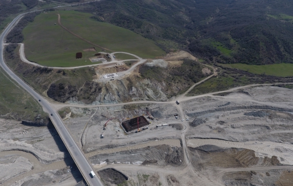 Azərbaycanda 1135 metr uzunluqda asma körpü və 9 metr hündürlüyündə yeraltı tunel tikilir