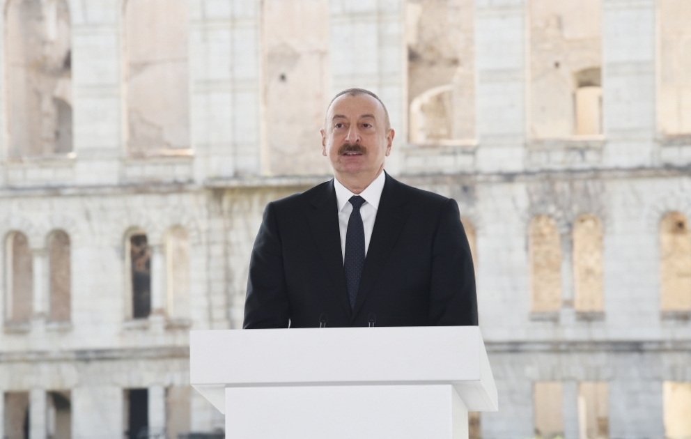 Prezident: Müstəqillik dövründə vətənpərvərlik ruhunda yetişən gənclərimiz Vətən uğrunda bilərəkdən ölümə gedirdilər