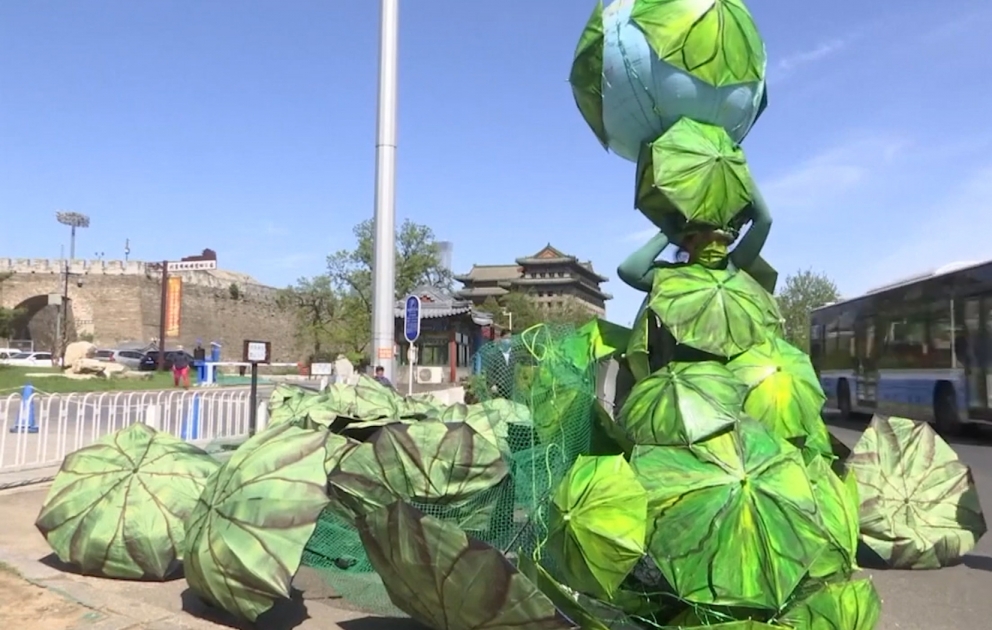 Chinese performance artist Kong Ning presents latest Earth Day work in Beijing