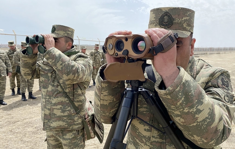 Training courses on forward observation are held in artillery units