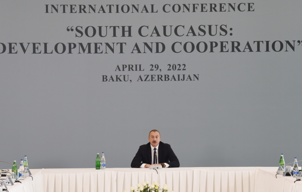Internationale Konferenz zum Thema “Südkaukasus: Entwicklung und Zusammenarbeit“ an der ADA Universität 
Präsident Ilham Aliyev nimmt an der Konferenz teil