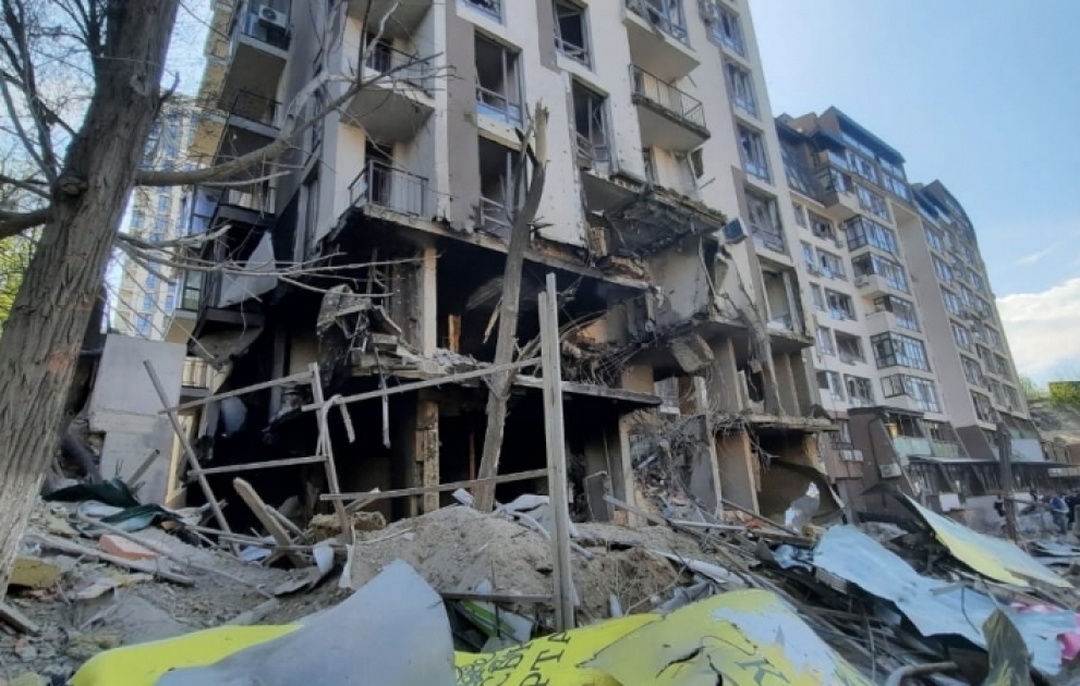 Kiyevin raket atəşinə tutulması nəticəsində bir nəfər ölüb, 10 nəfər yaralanıb
