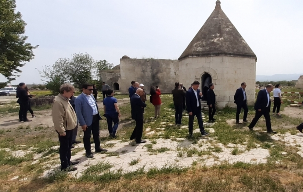 Представители дипломатического корпуса совершили поездку в Агдам