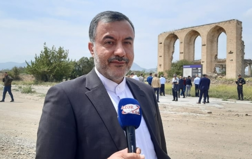 İran səfirliyinin əməkdaşı: Dini-mənəvi yerləri, dini abidələri bu hala salanlar insanlıqdan uzaqdırlar