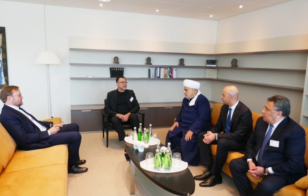 Şeyxülislam Allahşükür Paşazadə Avropa Şurası Baş katibinin müavini Byorn Berge ilə görüşüb