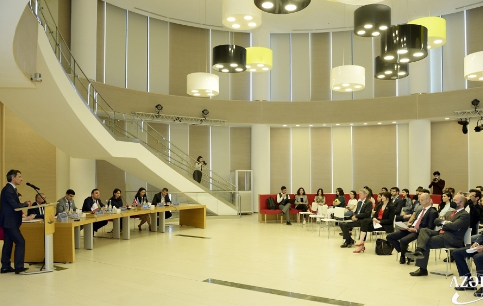 İqlim dəyişikliyi ilə bağlı gənclər konfransı keçirilib
