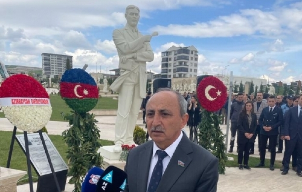 Deputat: Əhməd Cavad türk dünyasının böyük ədiblərindəndir
