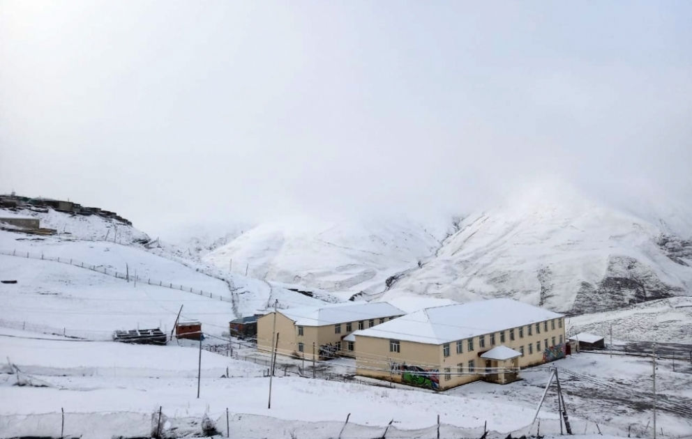 Quba və Qusarın dağlıq ərazilərinə qar yağıb