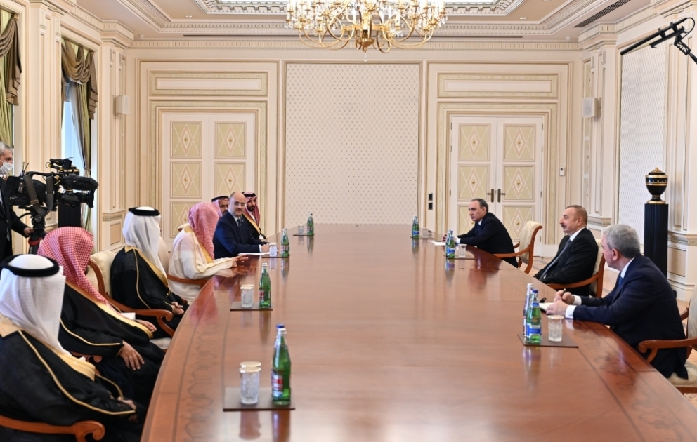 Präsident Ilham Aliyev empfängt eine Delegation um Generalstaatsanwalt von Saudi-Arabien