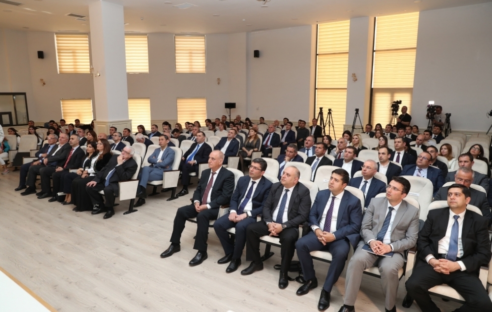 L’AZERTAC accueille une conférence intitulée «Heydar Aliyev et le développement des médias azerbaïdjanais»