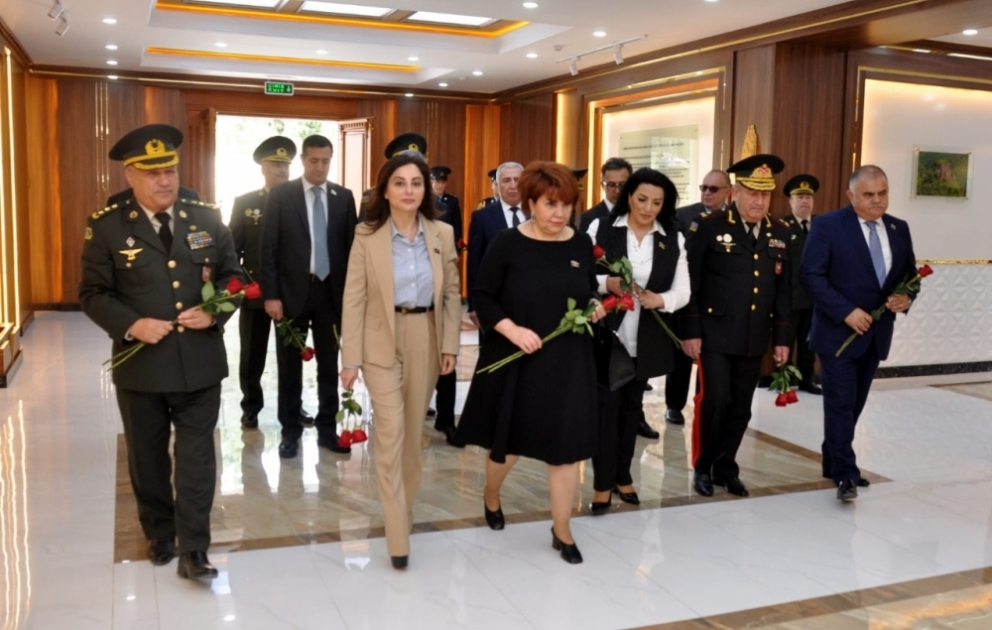 Milli Məclisin deputatlarının bir qrupu Cəmşid Naxçıvanski adına Hərbi Liseyi ziyarət edib