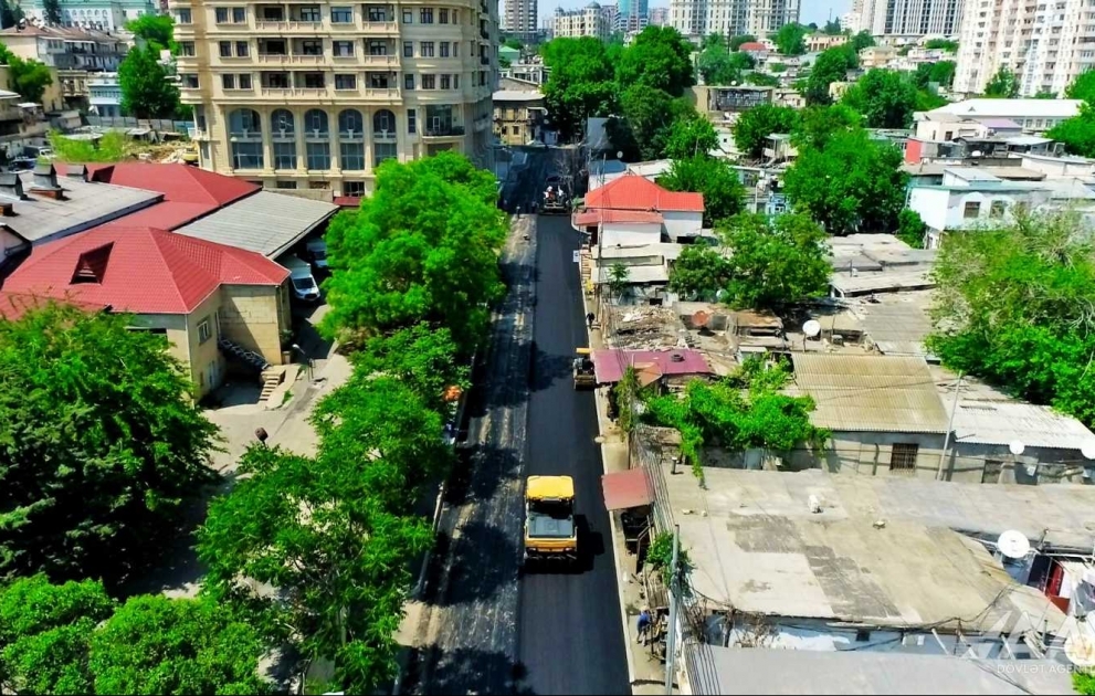 Nəsimi rayonunda Cəlil Məmmədquluzadə küçəsi əsaslı təmir edilir