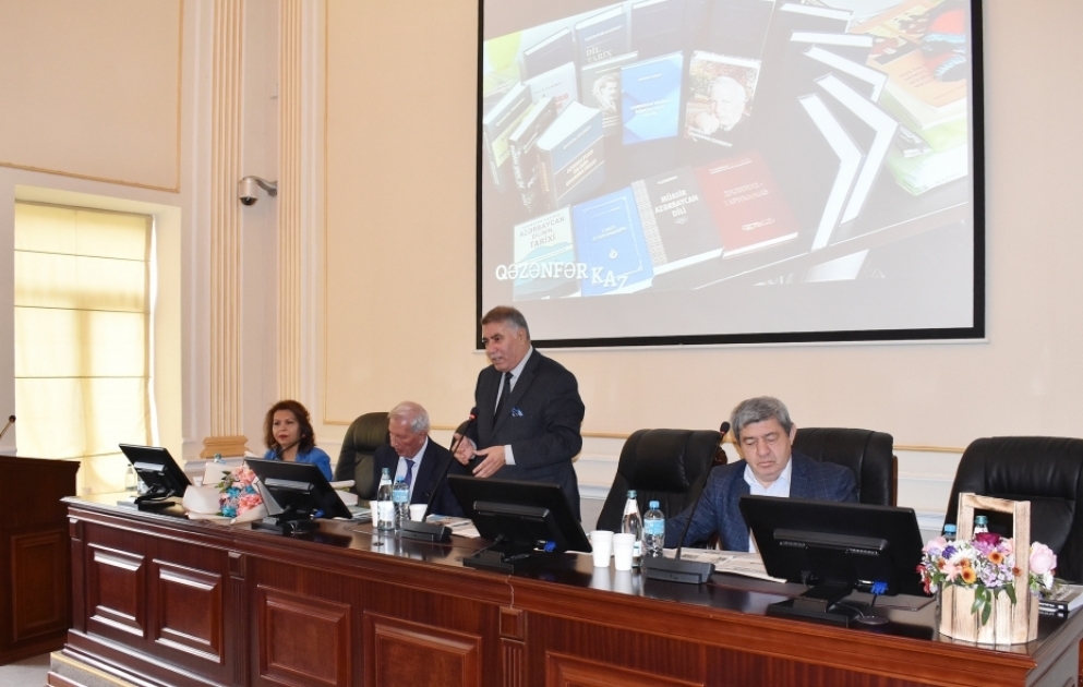 Dilçilik İnstitutunda professor Qəzənfər Kazımovun 85 illik yubileyi qeyd olunub