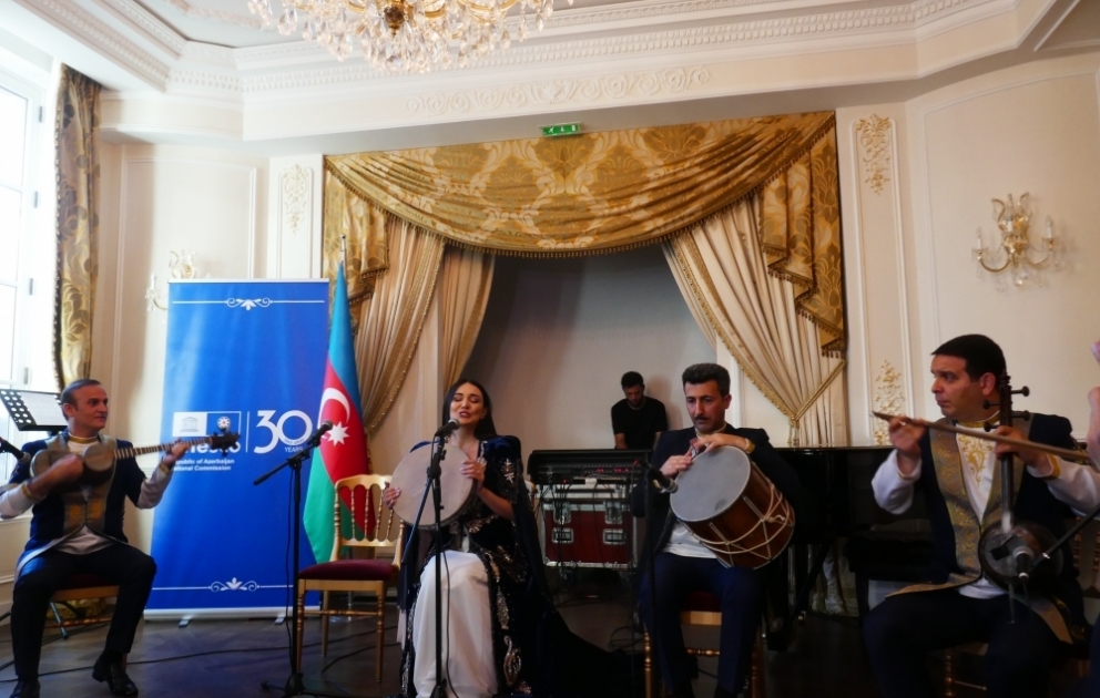 “Şuşa İli” çərçivəsində Parisdə muğam konserti olub
