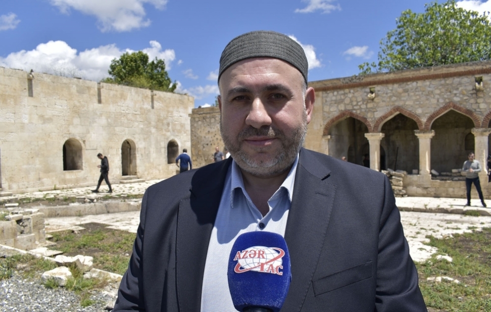 Qərbi Gürcüstanın müftisi: Ağdamda gördüyümüz mənzərə dəhşətlidir